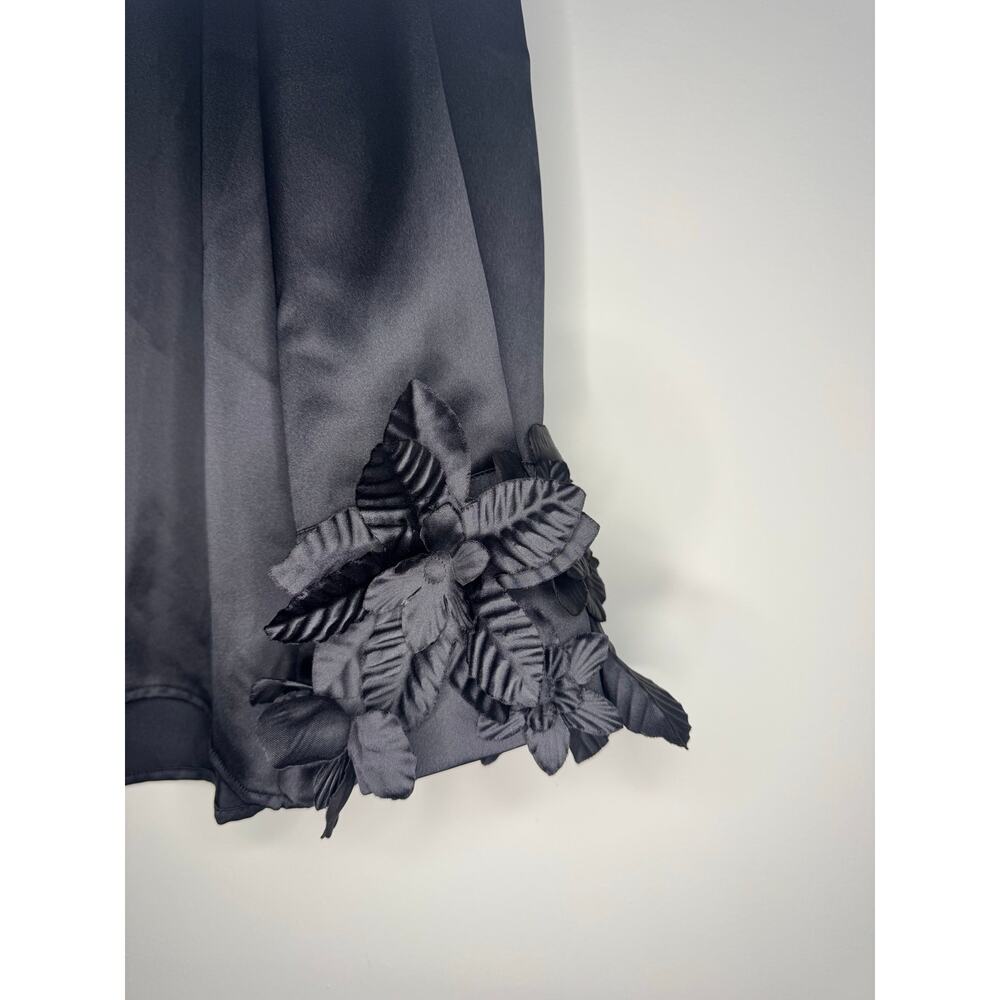 Nova Luxe Kylie Floral Applique Satin Black Shirt sz L - Picture 4 of 6